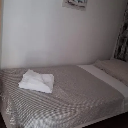 Iko Apartment *